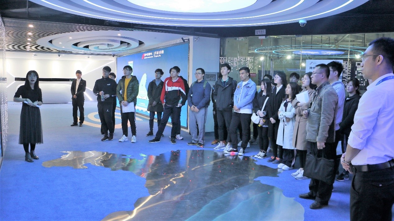 a35ce723d9944b3602bf53413e9addc4.jpg a35ce723d9944b3602bf53413e9addc4.jpg