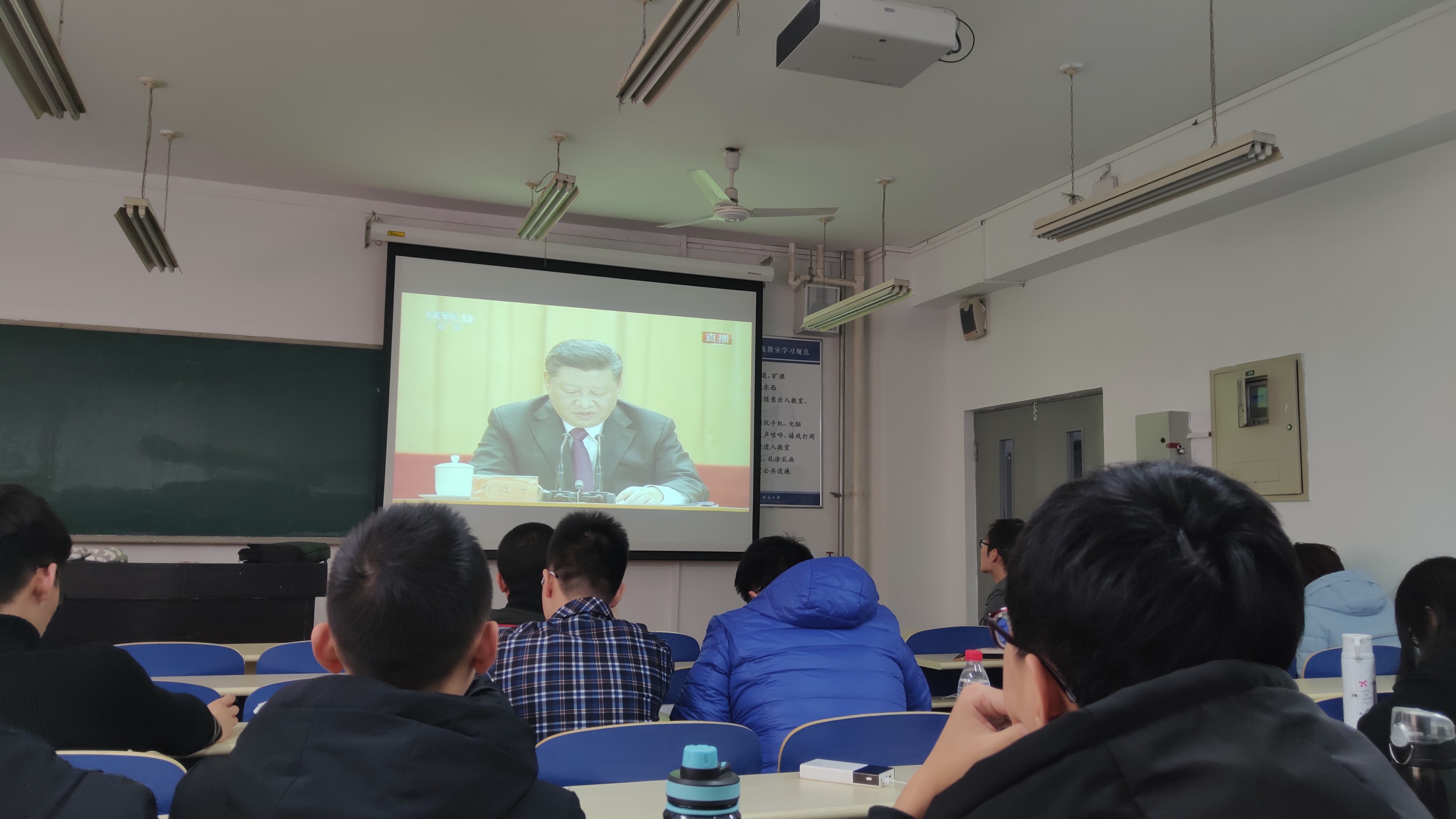 8e6ba21d899ea7f6d25bc40fb8c7cc71.jpg 8e6ba21d899ea7f6d25bc40fb8c7cc71.jpg